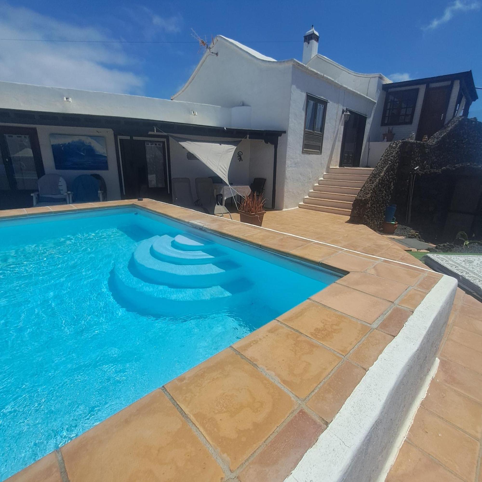 Tipica Lanzarote House Only Adults Bed & Breakfast Tías Екстериор снимка